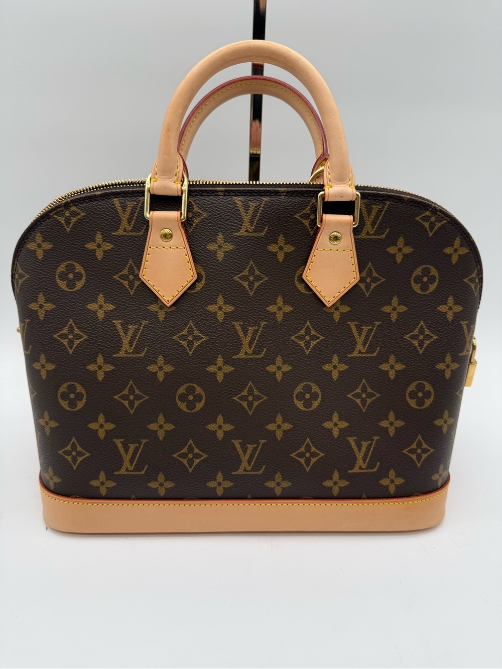 Louis Vuitton Alma PM